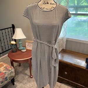 Never worn striped dress—very flattering!